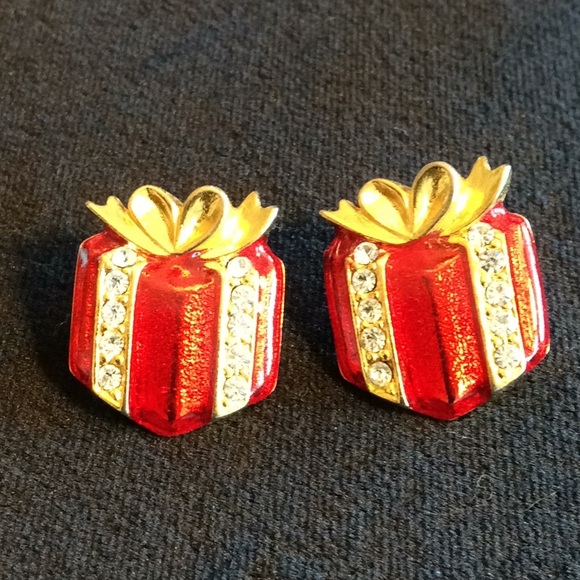 Vintage Christmas Trees & Gifts Earrings - Picture 2 of 6